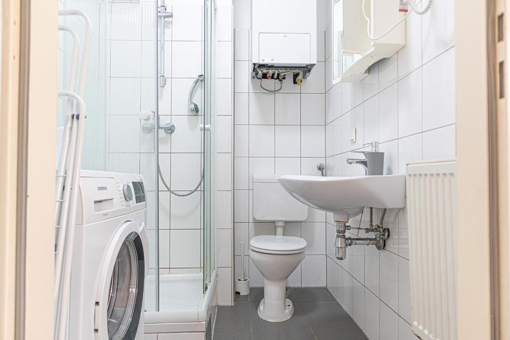 Spacious 2Br Apt Great Location - Near Schoenbrunn Вена Экстерьер фото
