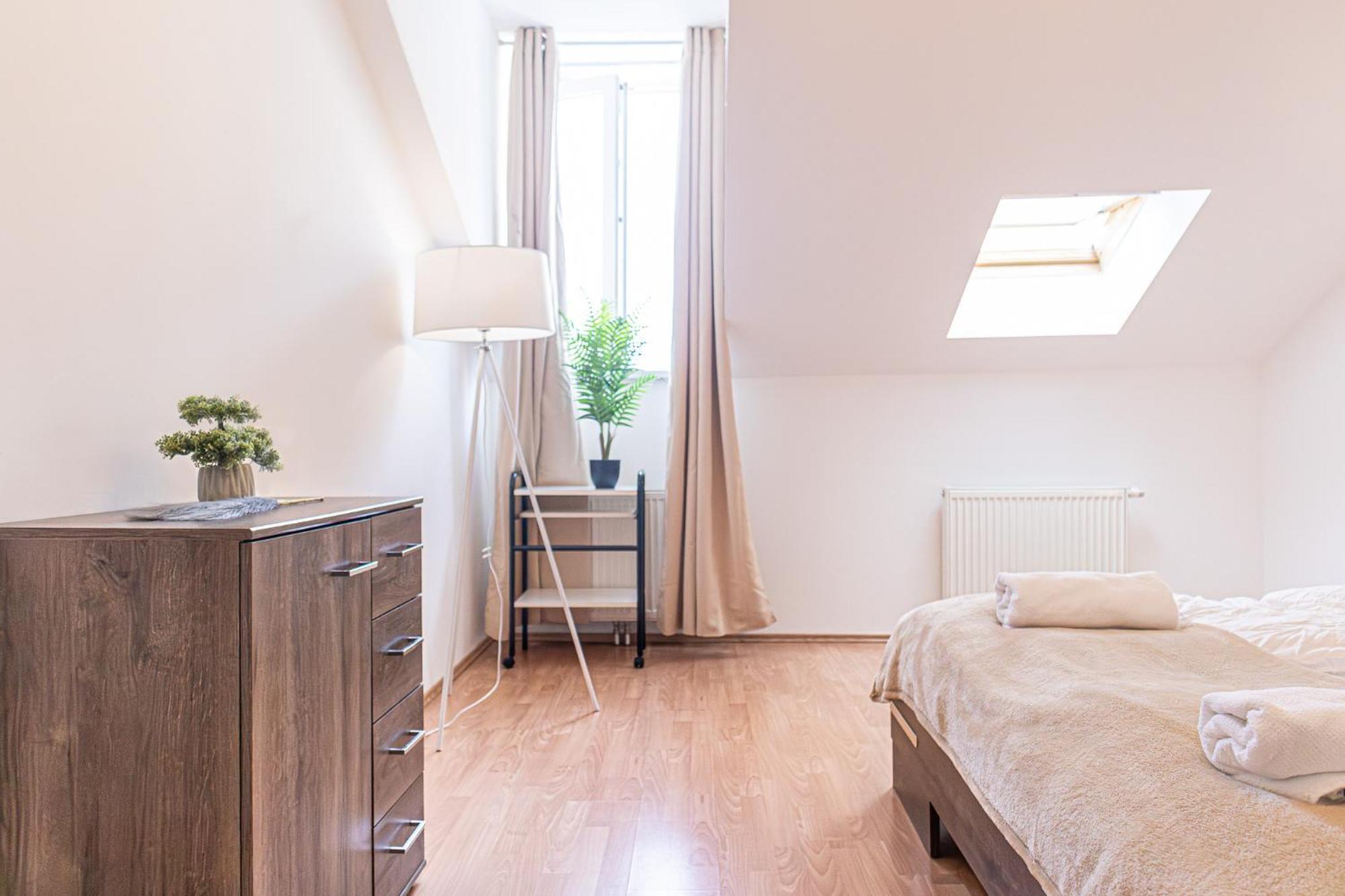 Spacious 2Br Apt Great Location - Near Schoenbrunn Вена Экстерьер фото