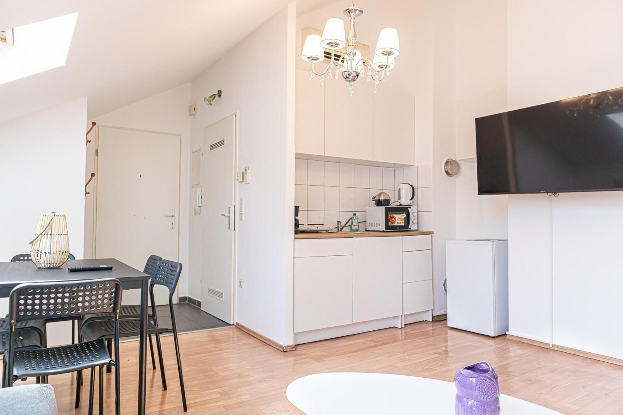 Spacious 2Br Apt Great Location - Near Schoenbrunn Вена Экстерьер фото