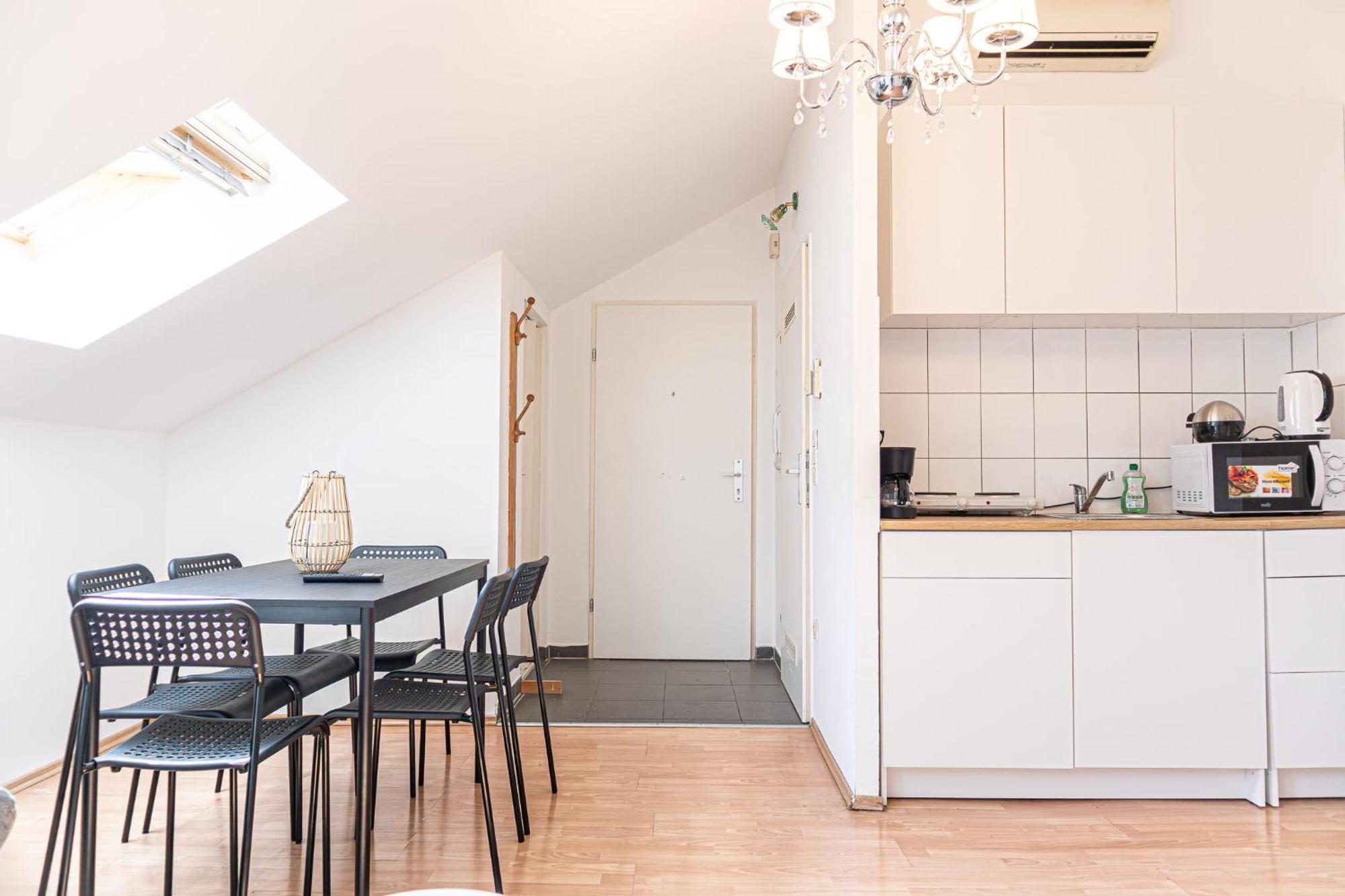 Spacious 2Br Apt Great Location - Near Schoenbrunn Вена Экстерьер фото